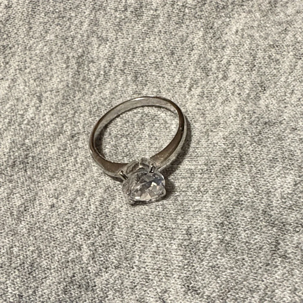 Elegant Silver Diamond Ring - Picture 2 of 5